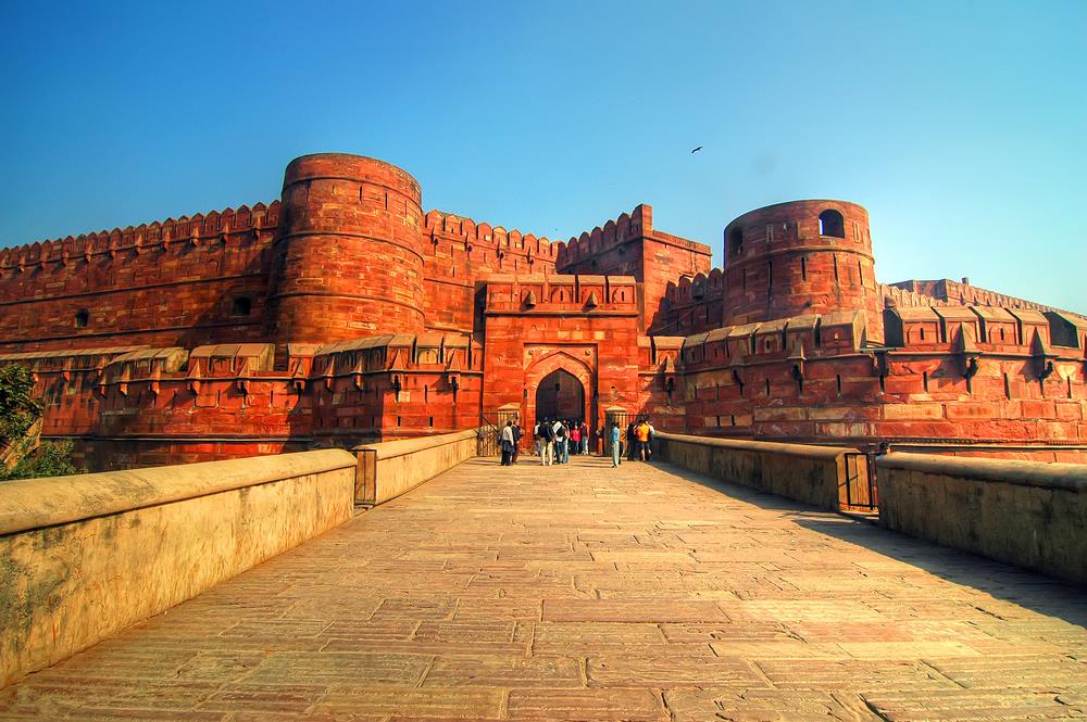 Incursiune in India si Nepal